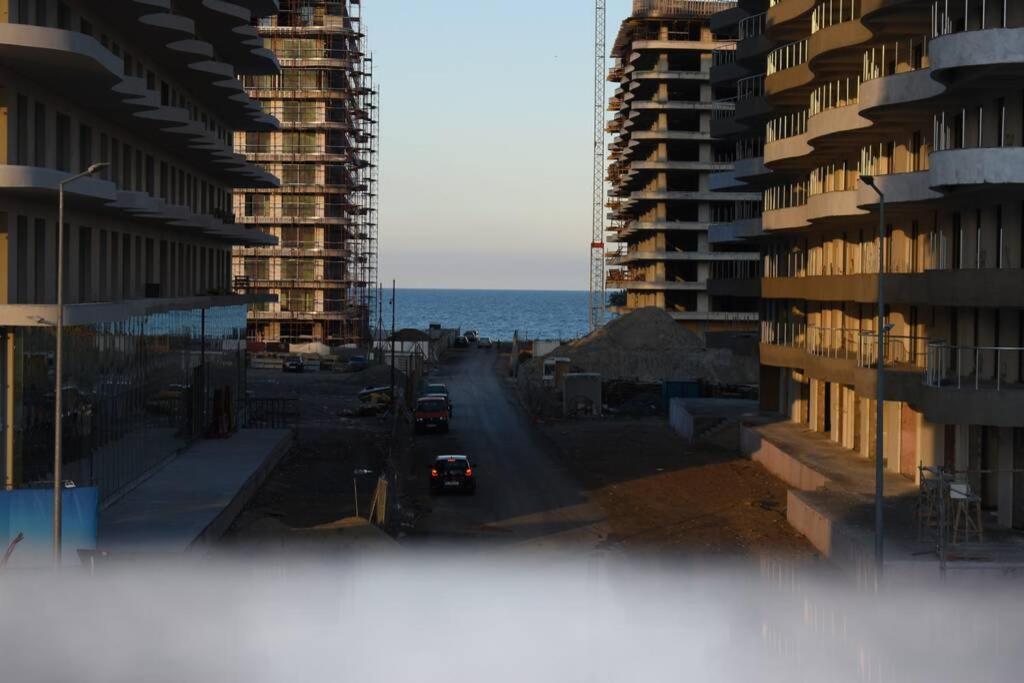 Apartment By The Lake With A View Mamaia Exterior photo