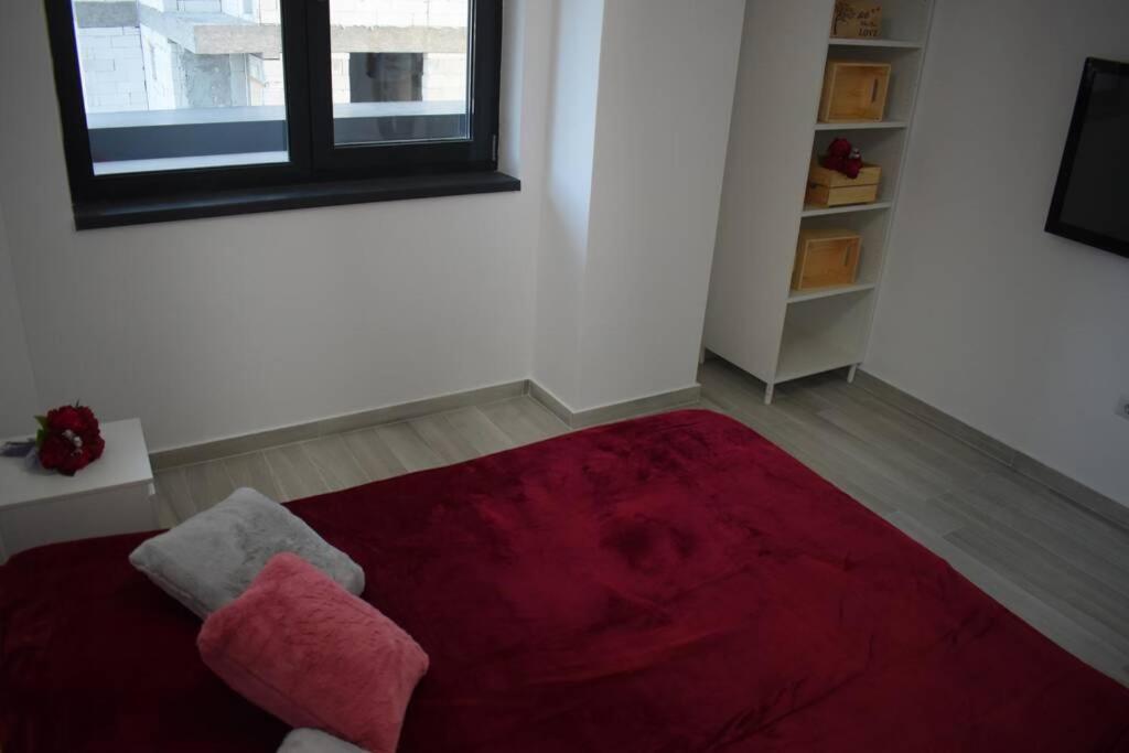 Apartment By The Lake With A View Mamaia Exterior photo